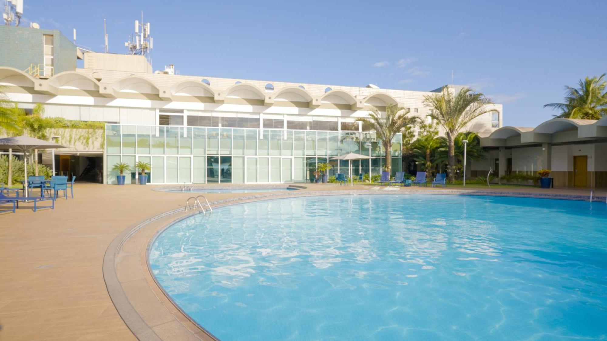 Hotel Senac Ilha Do Boi 维多利亚 外观 照片 The swimming pool at the hotel