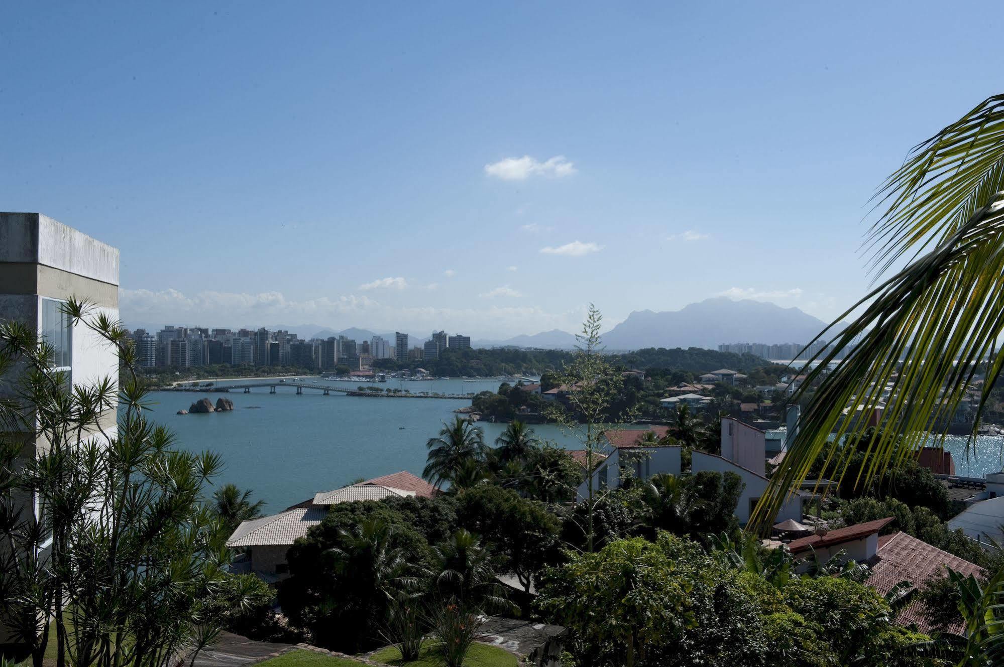 Hotel Senac Ilha Do Boi 维多利亚 外观 照片 View of the city of Florianópolis